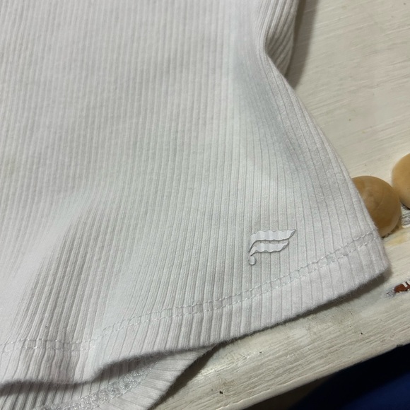 Fabletics White Ribbed Tank Top - Picture 4 of 5